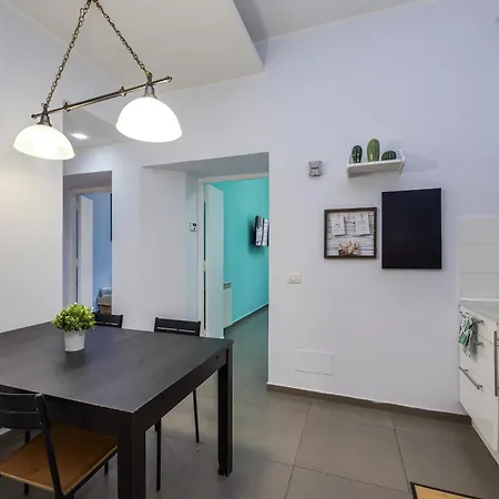 Aurora Vatican House - San Pietro Appartement