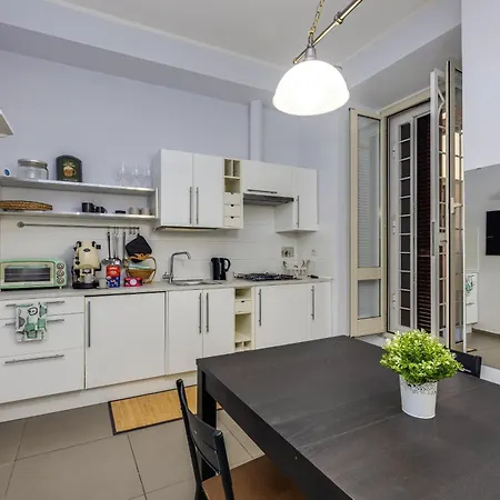 Aurora Vatican House Apartman